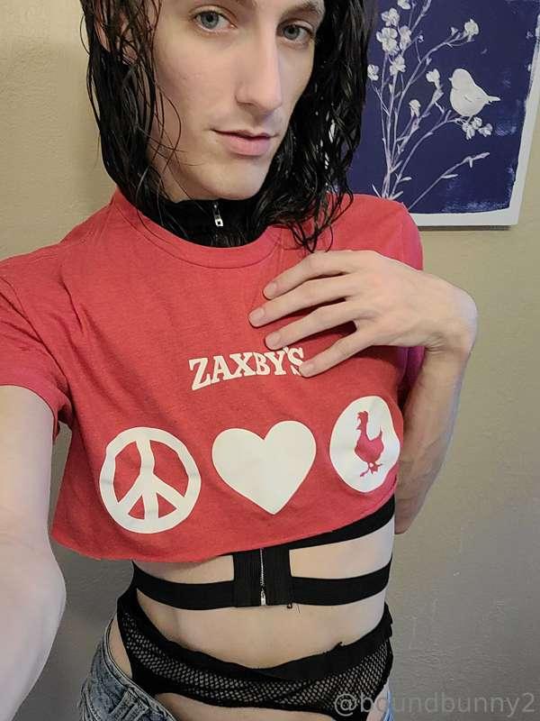 Good morning~ 
Do you like my new top?
