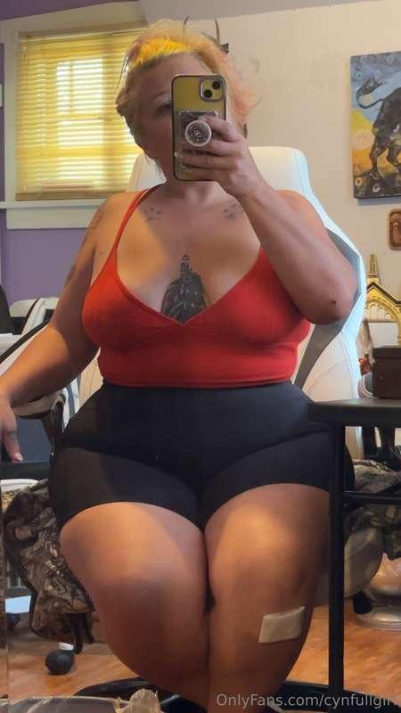 Rate the danger of these curves 0-10 😈