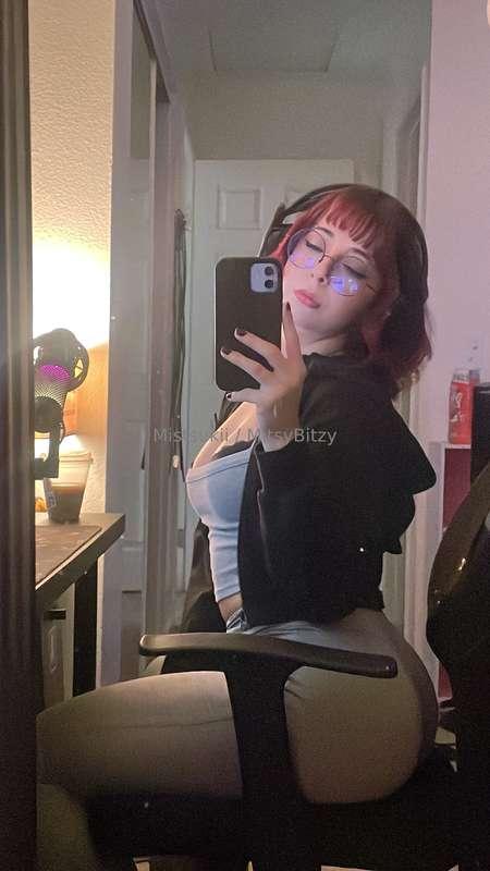 Going live tomorrow @ 6pm PST 😇

Okay dw this is my last rem..