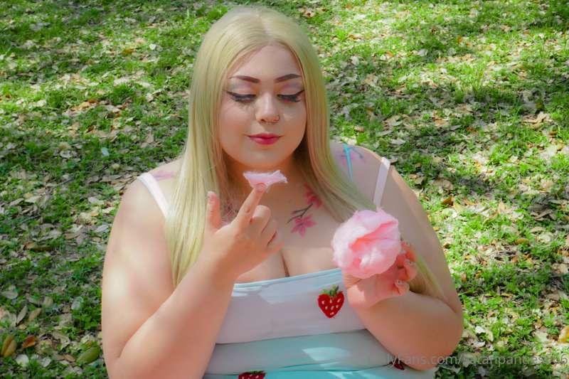 🐰🐣💜💕Happy Easter 🐰🐣💜💕

I have to admit... Cotton Candy is on..