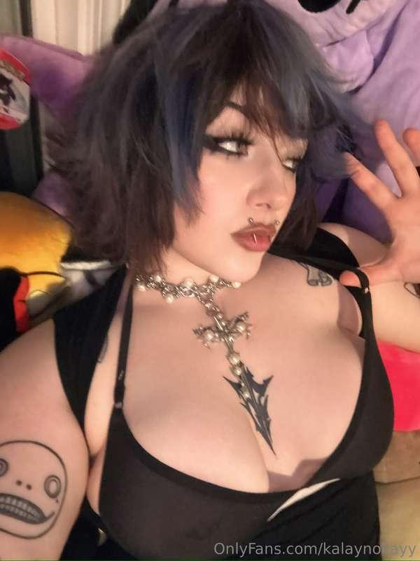I've been thinking of getting some new lingerie... what's ur..