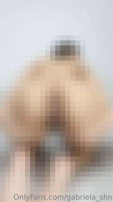 Quieren verme en cuatro y abriéndome mi culito, aquí la foto