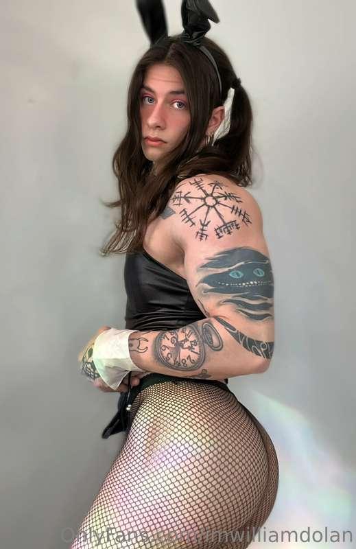 Just got this bunny costume, you like it? Also swipe for the..