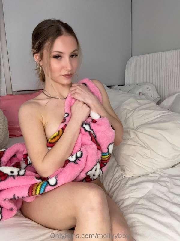 Can you cuddle with me bb?