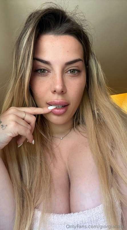 Sarei curiosa di sapere che progetti hai per me oggi...❤️