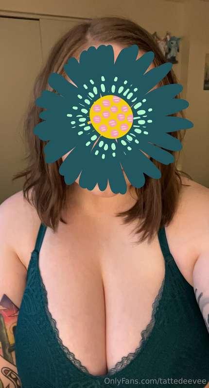 Feeling pretty in something lacy.