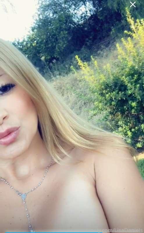 🌹 👀Getting naughty, funky and naked at the park 😜👏😈