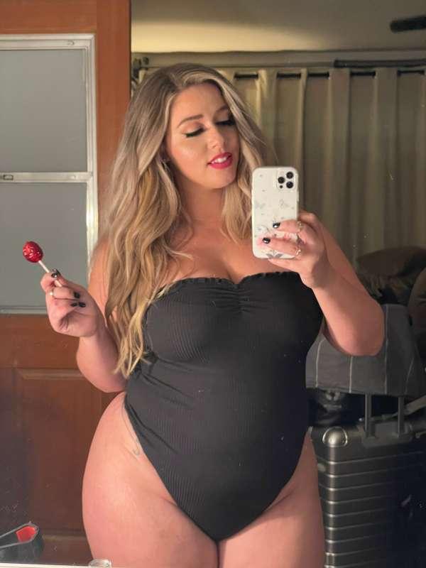 ellanabryan image #0