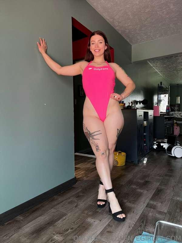 queen_egirl27 image #2