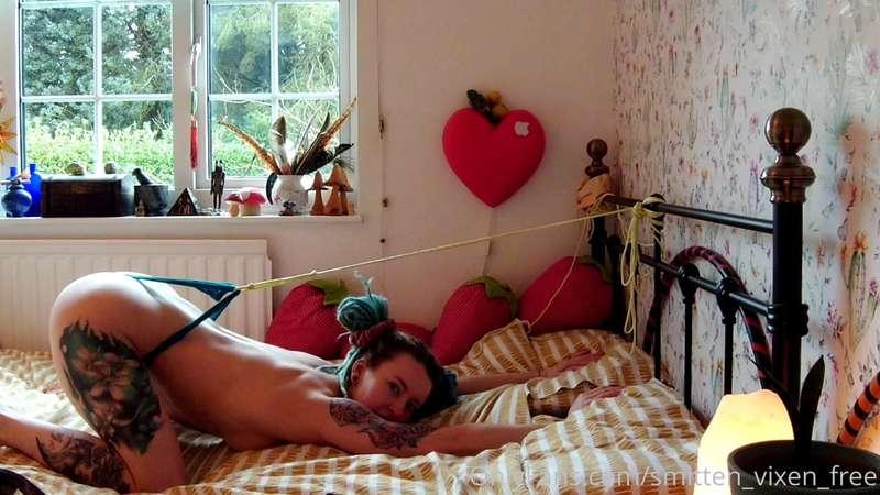 Panties, rope, and a bedframe, so much fun to be had! 😸 (thi..