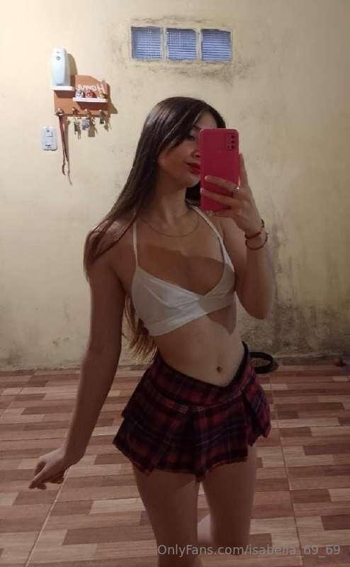 Do you like Argentinian girls? @belunes This hot blonde will..