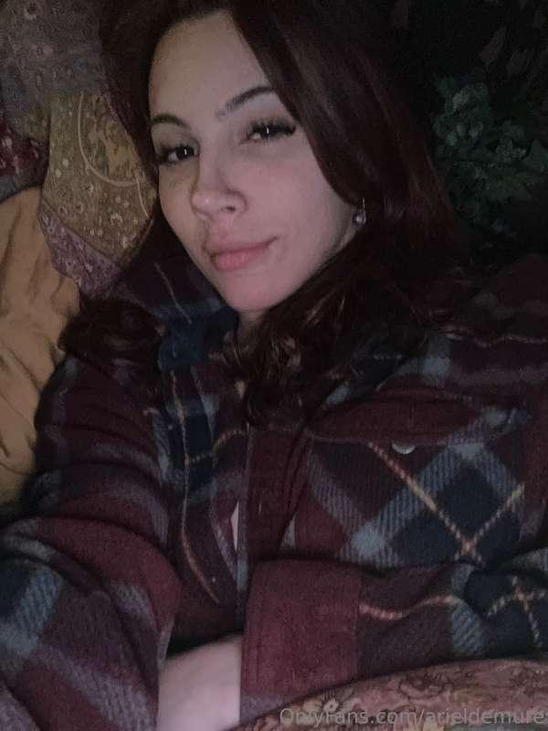Feeling comfy and cozy this morning. 💖💖💖