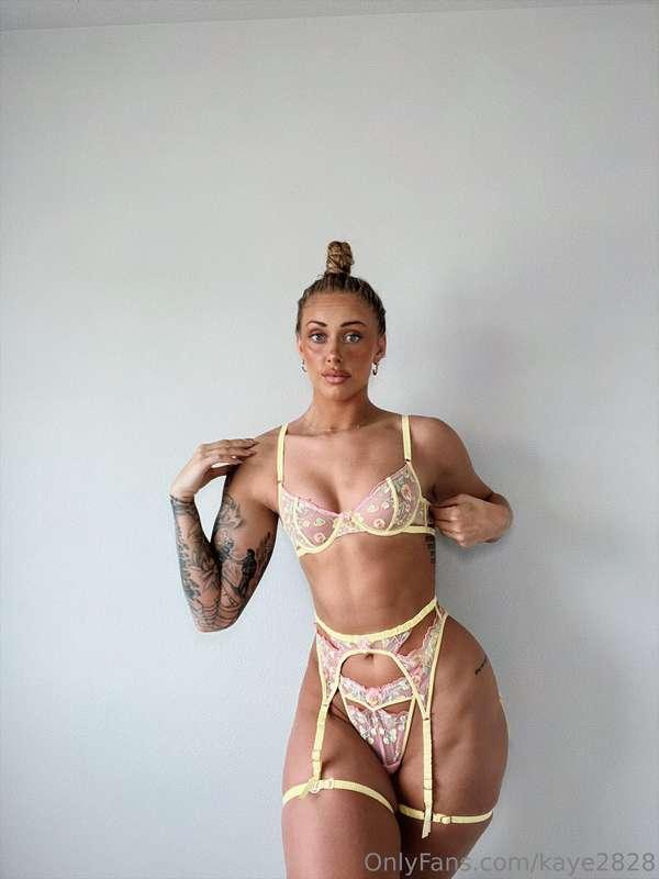 Buns n Thighs🍑🍗