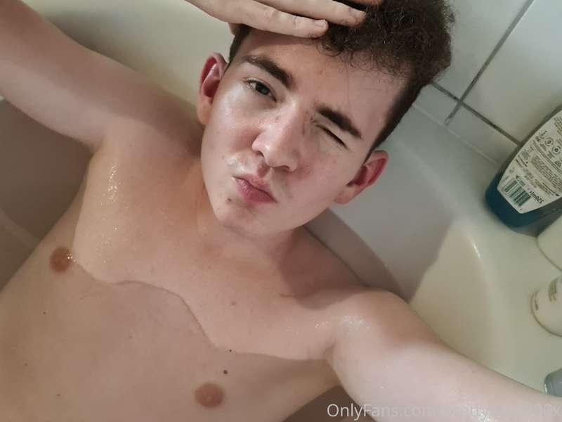 prettyboi2000x image #8