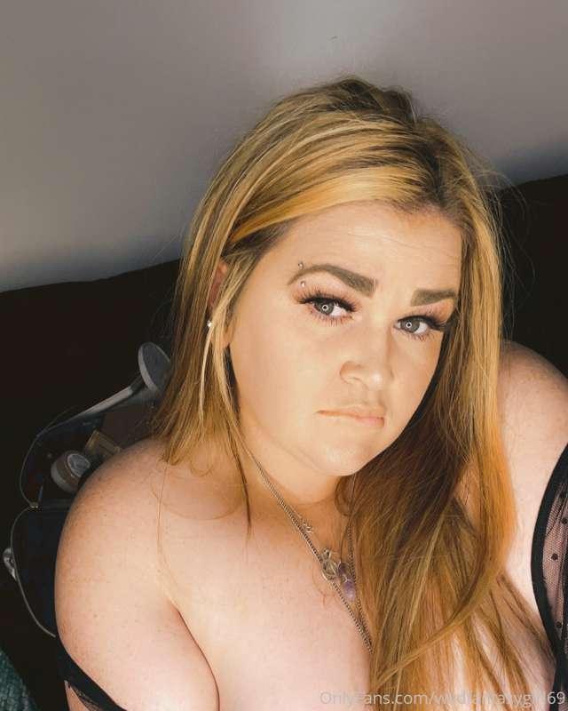 Like all my posts and get a surprise 👅💦 message me when your..