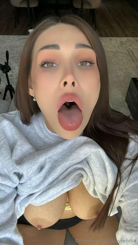 Cum my mouth please 👅