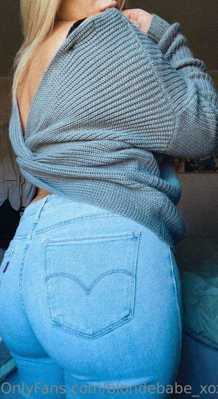 My ass in jeans 💋