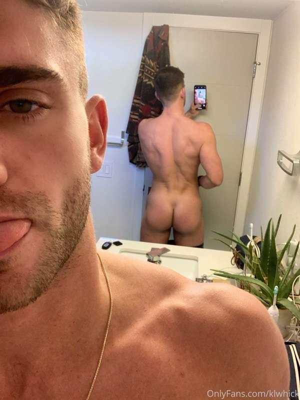 Just peachy 🍑🍑🍑🍑