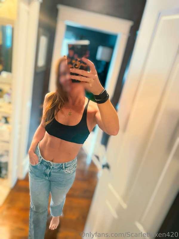 I’m ready for hump day 💃 message me with a tip and a sexy me..