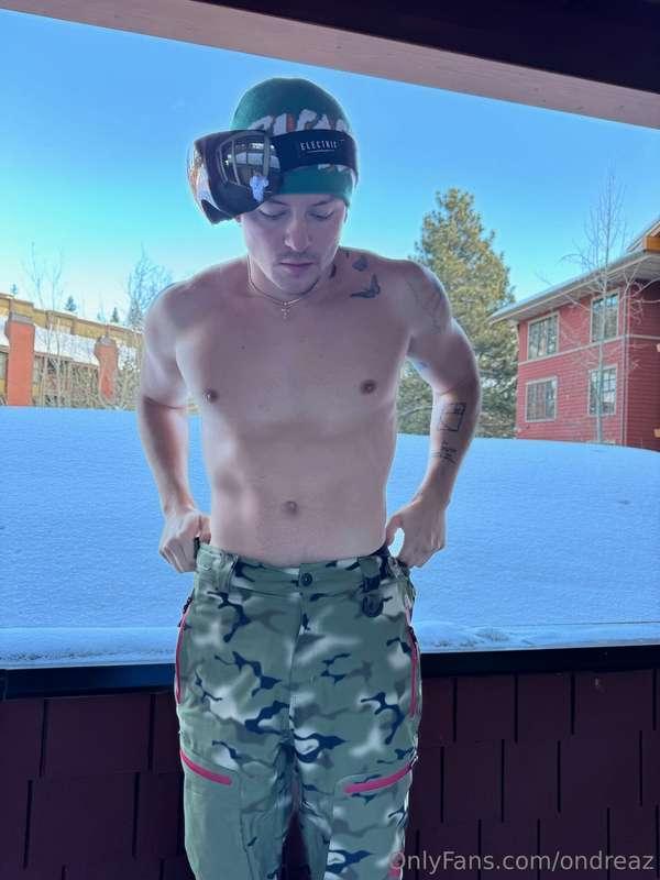 Ik summer is coming, but a lil snow trip never hurt.. I lied..