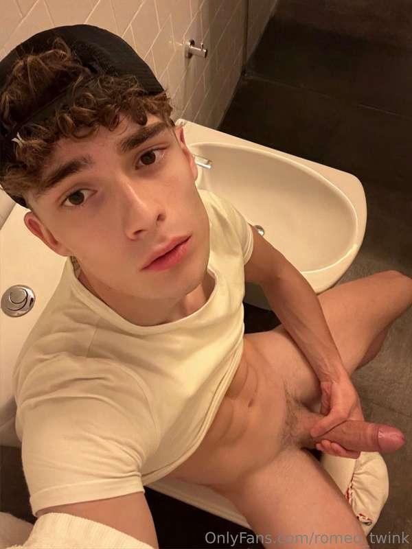 romeo_twink image #1