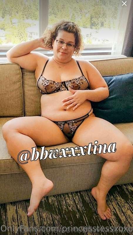Come check out the Thick & Ever So Sexy Tina
@bbwxxxtina
Or ..