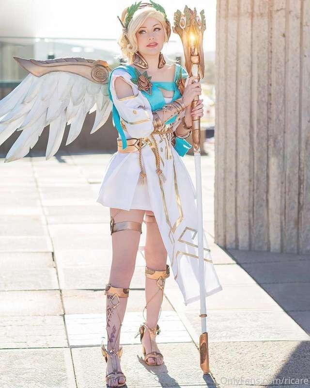 Winged Victory Mercy~  I had this image on my pc and I wante..