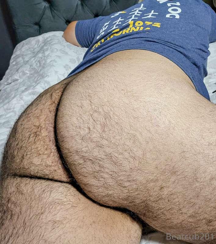 my friends like my fat and Big ass