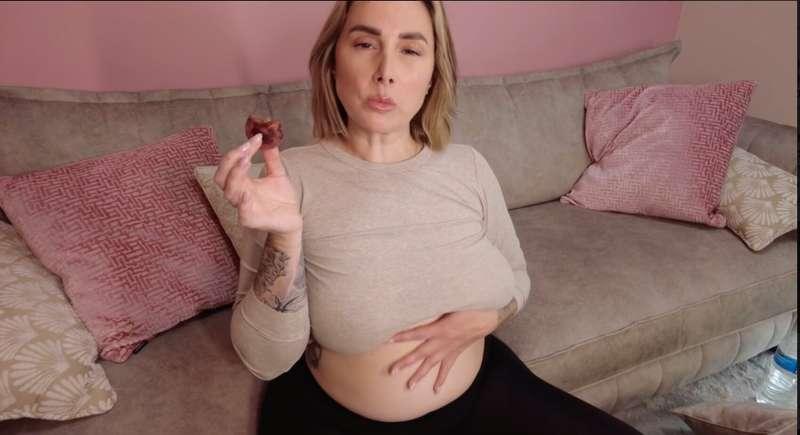 paigeturnahvault image #0