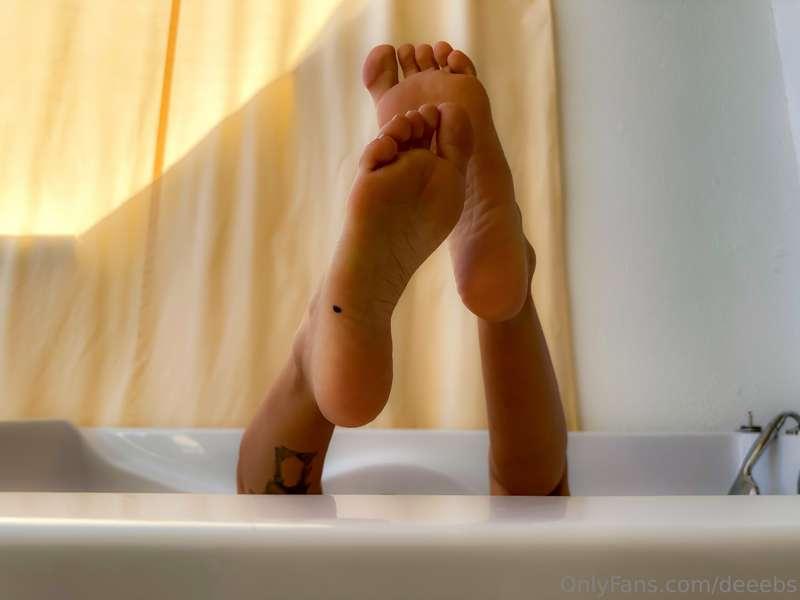 👣 🛁