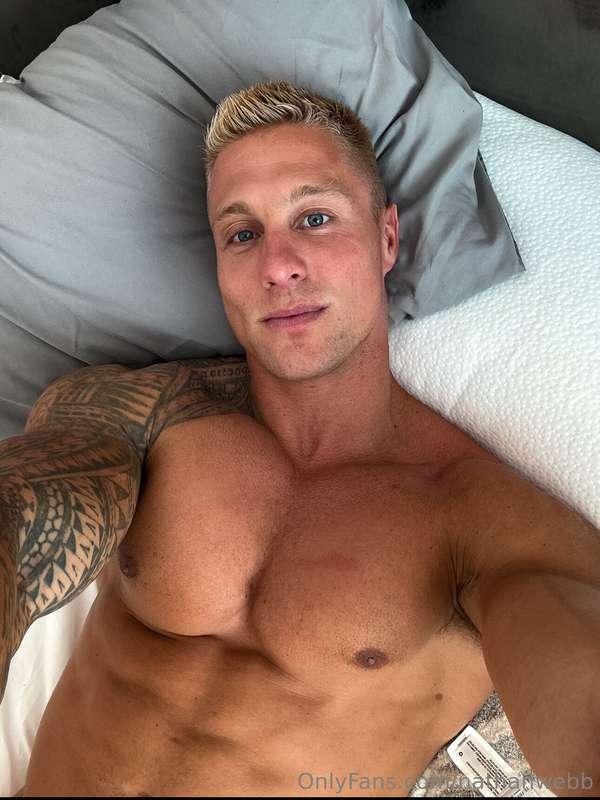 Spending the rest of my Sunday right here, DM me and keep me..