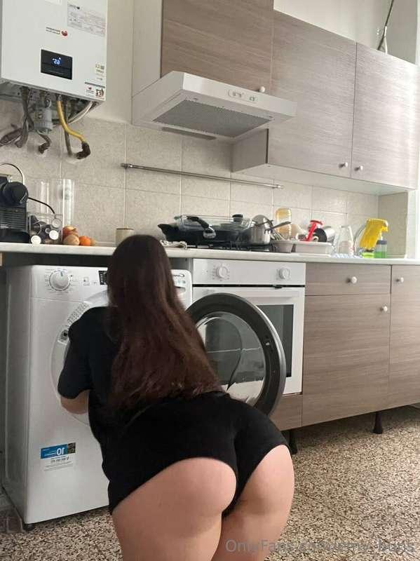 It's just me and my weekly household routine😋