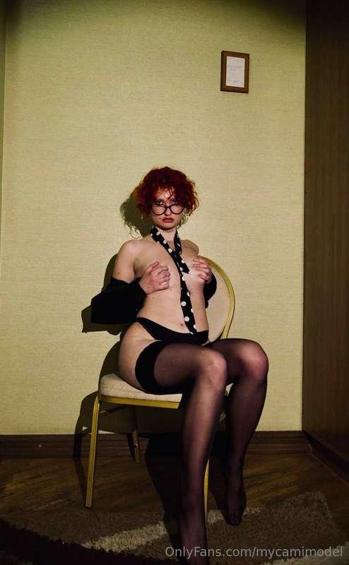 This baby @jessica_sexology wants you to take off everything..