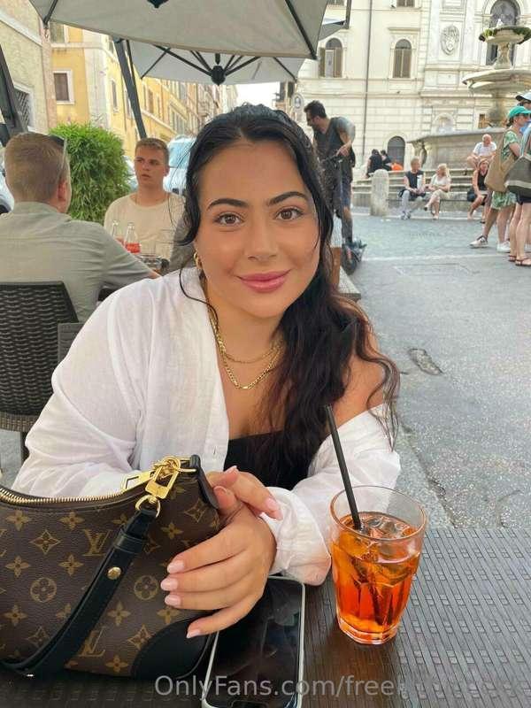 Drop a comment if you’re online 🟢