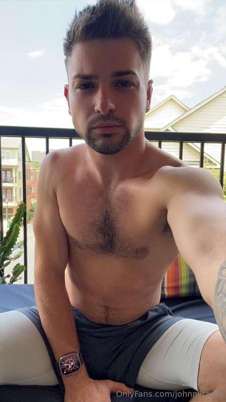 Come and rip off these boxers. 😉🥵