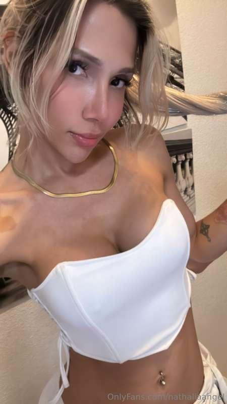 My aura is sweet, but my intentions aren’t 💫