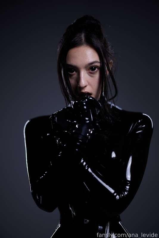 ana_levide image #392