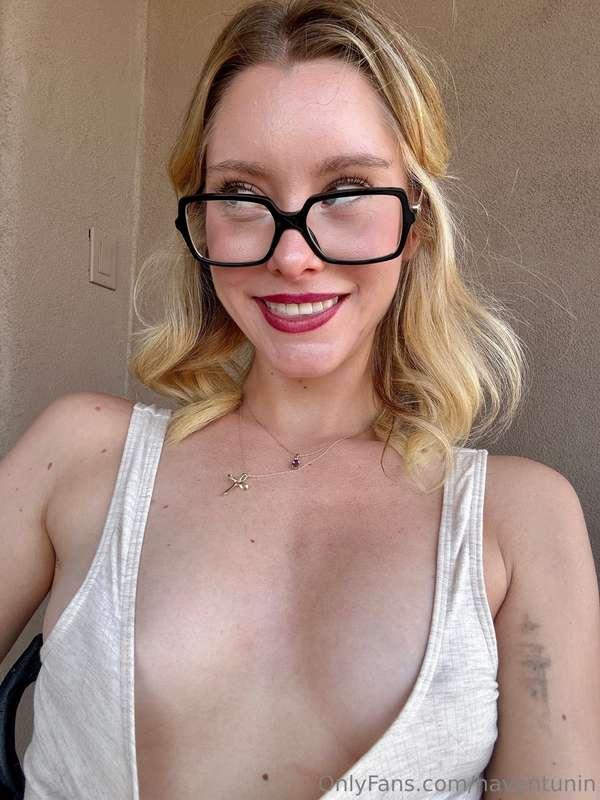 I know you want a bite 🤭