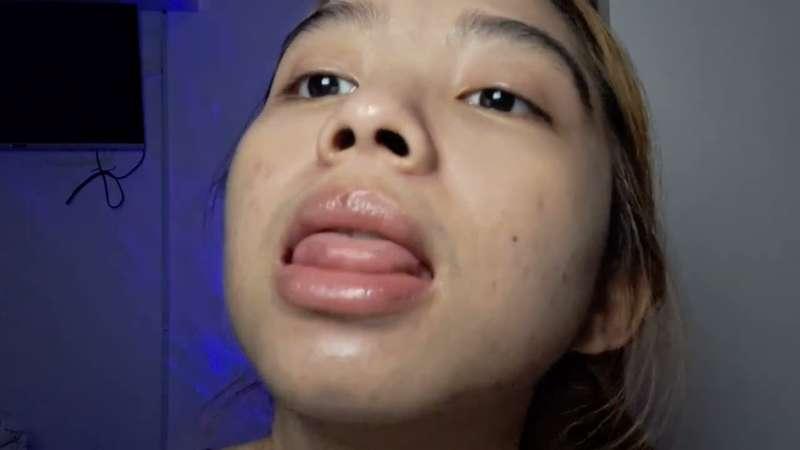 ASMR lens kissing and licking 💋👅💦 (requested)
