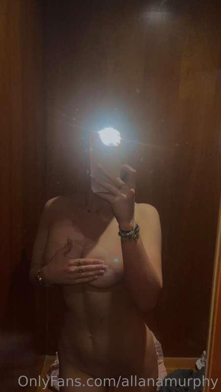 Morning…did u have wet dreams about me ?😈