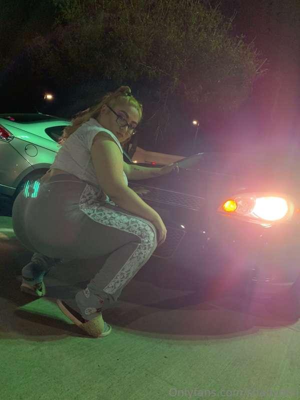 I wanna model on your car 🚗😉