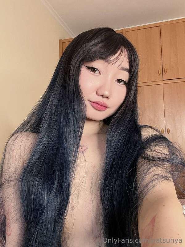Ohayo꒰๑͒•௰•๑͒꒱❤ I’m feeling like wearing my hair long today,..