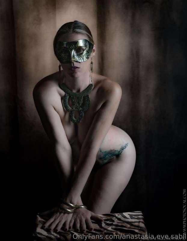 Unmasking the beauty sneak peak with photographer Darth Slr