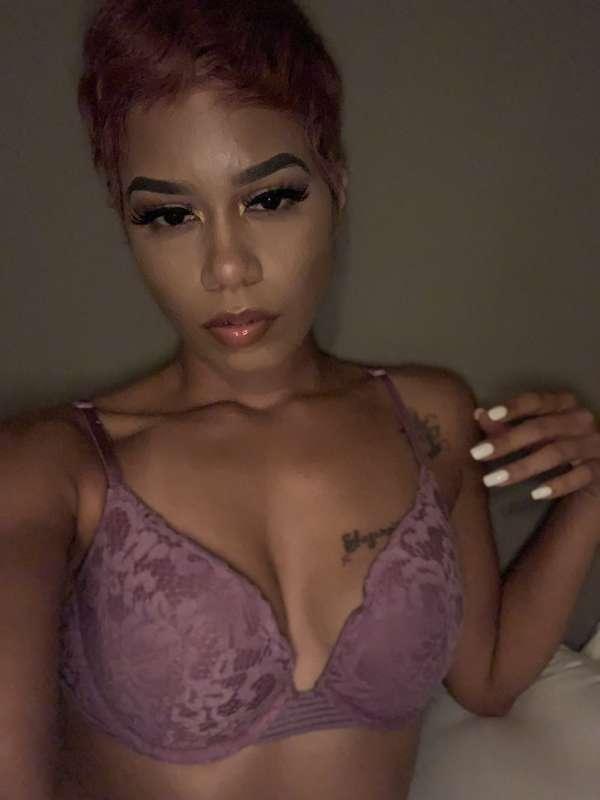 Late night selfies