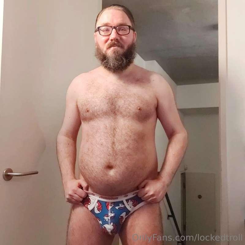 Today's underwear, and cage check pics 😁