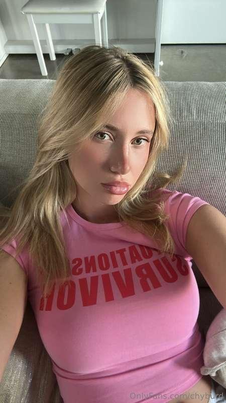 send me a message I'm bored