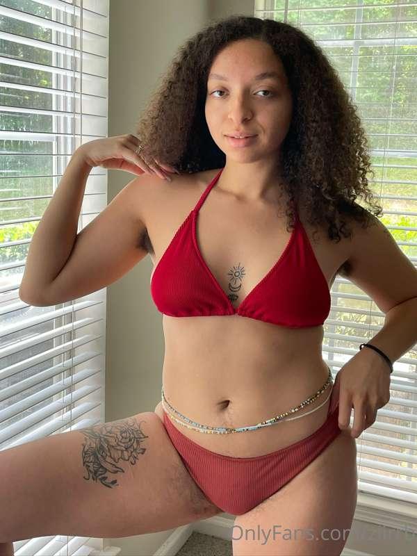 More photos from the bikini shoot 🌹♥️