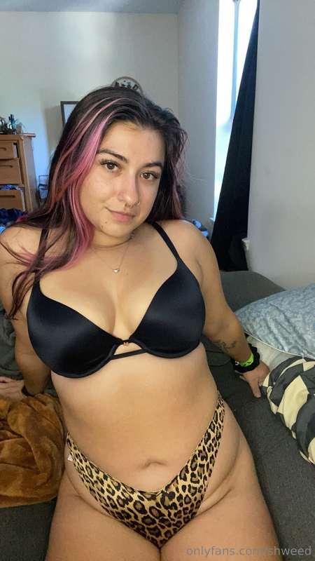 i’ve been sooo busy. i need a massage and a nap! send help 🥺