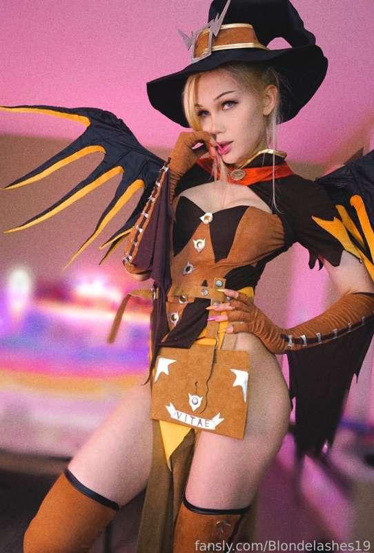 blondelashes19 image #17