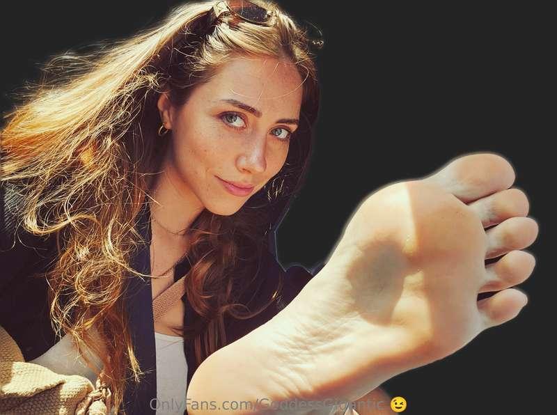 My eyes scream trouble. What do my soles say though? 